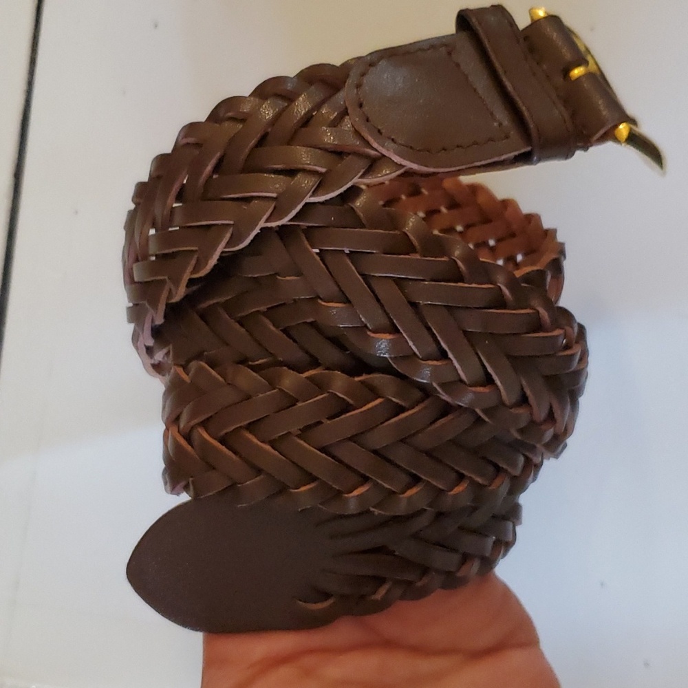 New womens braided leather dark brown belt size M/L
